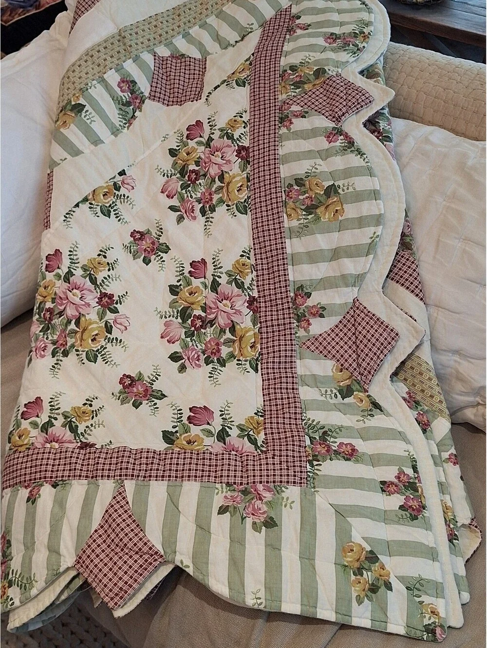 Vintage quilt, cottage core, shabby chic, 84